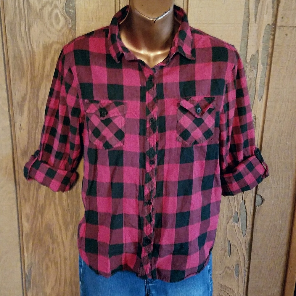 Passport brand checkered shirt 3/4 rolled sleeves